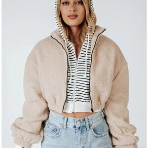 NWT Clad and Cloth Chai Faux Fur Cropped Jacket Cream Teddy Sherpa Fleece Large